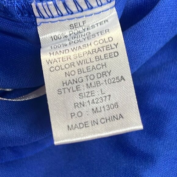 May & July Women’s Blue Embroidered Floral Shorts Size Large - Picture 10 of 10